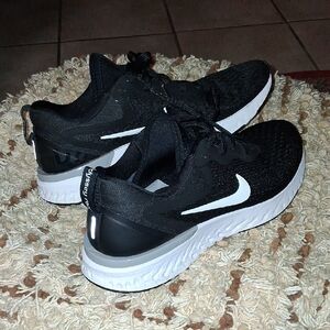 Nike Women's Black Athletic Shoes